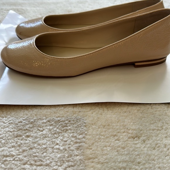 Nine West flats / shoes - Picture 2 of 3